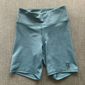 Rise biker shorts